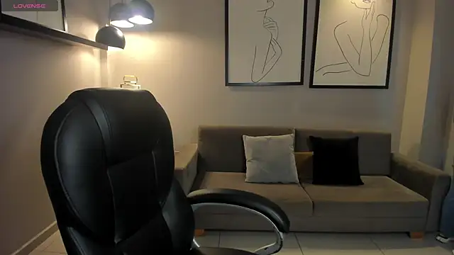 Snapshot of AliceHarper_ chatting on 05-31-26, 03:51 AliceHarper online show from 05-31-26, 03:51