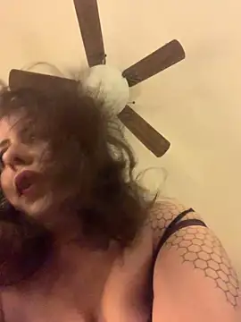 holyeroticss online show from 11-28-25, 12:11