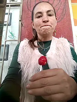 Snapshot of Divalive_28 chatting on 10-26-25, 05:46 Divalive 28 online show from 10-26-25, 05:46