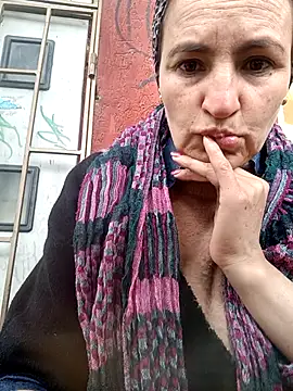 Snapshot of Divalive_28 chatting on 11-27-25, 06:52 Divalive 28 online show from 11-27-25, 06:52