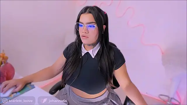 Snapshot of Johanna6 chatting on 01-22-25, 02:15 Johanna6 online show from 01-22-25, 02:15