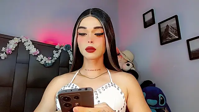 Snapshot of Marian_LV chatting on 09-25-25, 07:03 Marian LV online show from 09-25-25, 07:03