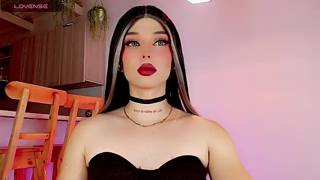 Snapshot of Marian_LV chatting on 02-26-25, 05:35 Marian LV online show from 02-26-25, 05:35