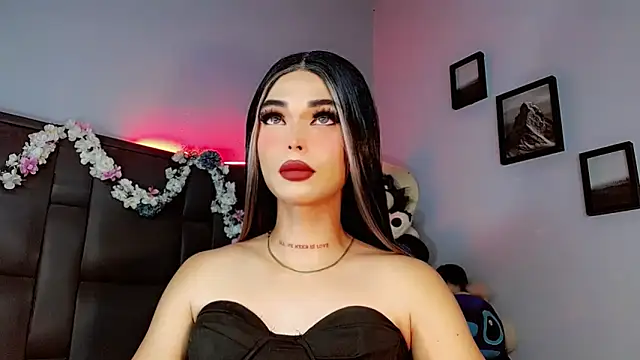 Snapshot of Marian_LV chatting on 09-27-25, 08:09 Marian LV online show from 09-27-25, 08:09