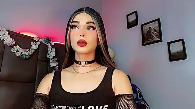 Snapshot of Marian_LV chatting on 09-23-25, 08:10 Marian LV online show from 09-23-25, 08:10