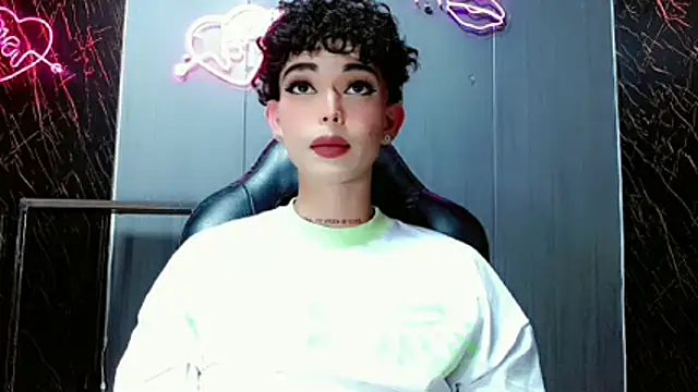 Snapshot of Marian_LV chatting on 11-23-25, 11:26 Marian LV online show from 11-23-25, 11:26