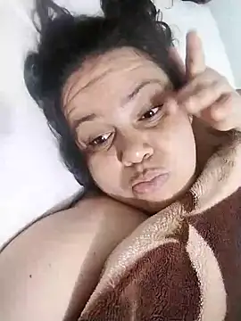 lunanataly online show from 11-25-25, 01:17