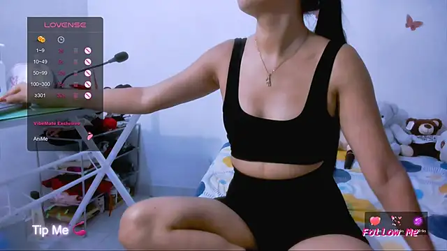 Alyson0001 online show from 11-18-25, 12:15