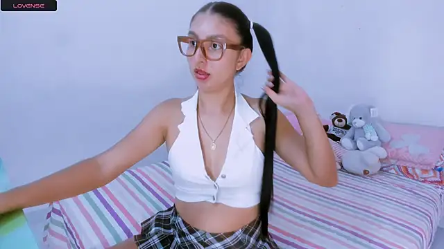 Alyson0001 online show from 10-02-25, 07:50