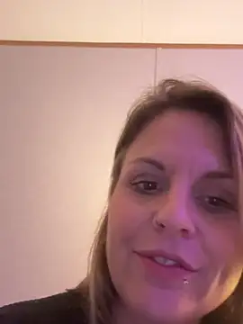 Snapshot of misssWet chatting on 03-06-26, 09:15 misssWet online show from 03-06-26, 09:15