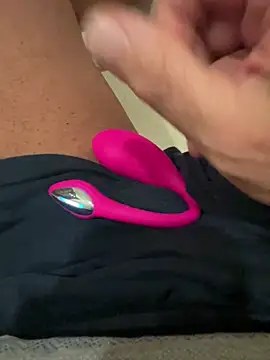 Snapshot of Teloficco chatting on 10-18-25, 10:23 Teloficco online show from 10-18-25, 10:23