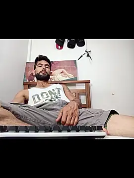 hideonbush051 online show from 02-19-26, 04:04