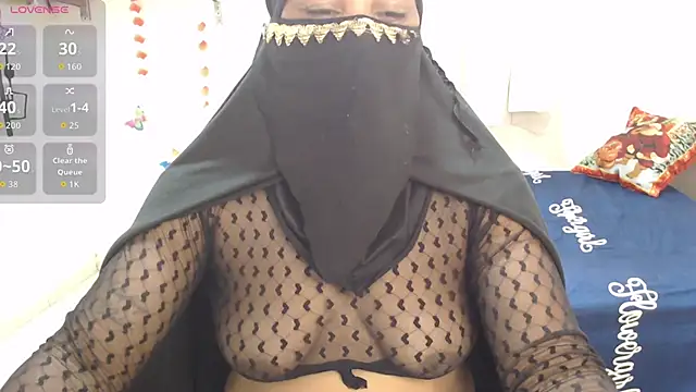 Snapshot of Aaliyah_brown chatting on 10-17-25, 08:10 Aaliyah brown online show from 10-17-25, 08:10