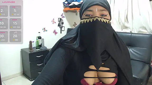 Snapshot of Aaliyah_brown chatting on 01-25-25, 08:10 Aaliyah brown online show from 01-25-25, 08:10