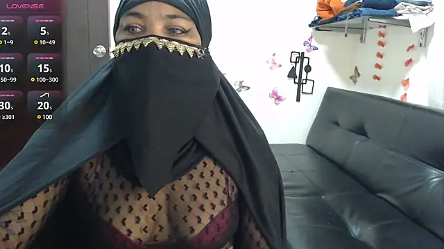 Snapshot of Aaliyah_brown chatting on 03-16-25, 07:48 Aaliyah brown online show from 03-16-25, 07:48