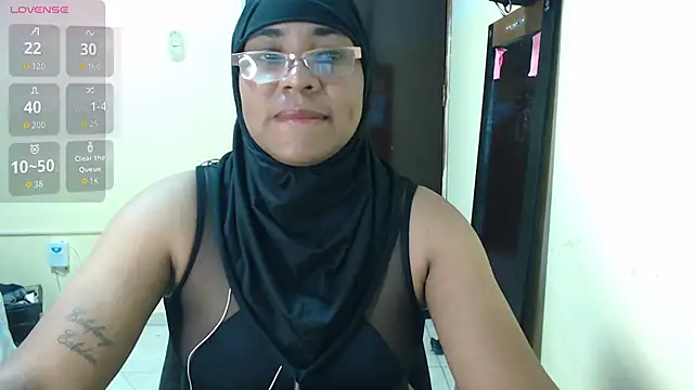 Aaliyah brown online show from 11-24-25, 02:39