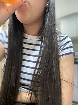 Salome golvert online show from 11-05-25, 10:02