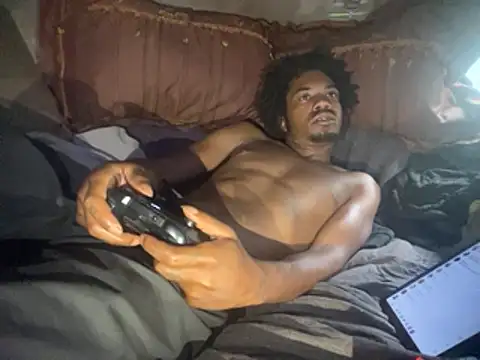 SlimeCrownzOut5 online show from 04-11-26, 06:55