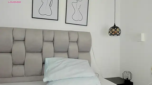 Susan-Sweet-7 online show from 12-18-25, 08:34