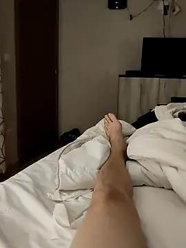 Snapshot of belga1910 chatting on 02-16-26, 01:26 belga1910 online show from 02-16-26, 01:26