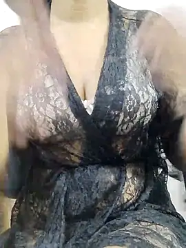 Snapshot of Banii_22 chatting on 02-14-26, 01:06 Banii 22 online show from 02-14-26, 01:06