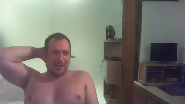 Snapshot of Mike_12hot chatting on 02-21-26, 06:54 Mike 12hot online show from 02-21-26, 06:54