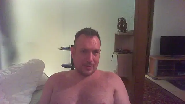 Snapshot of Mike_12hot chatting on 03-02-26, 09:00 Mike 12hot online show from 03-02-26, 09:00