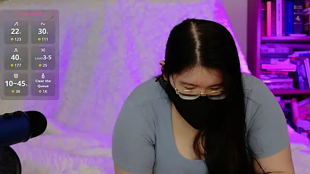 Kara-Nuna online show from 09-30-25, 03:23