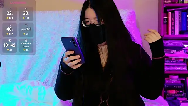 Kara-Nuna online show from 10-10-25, 02:12