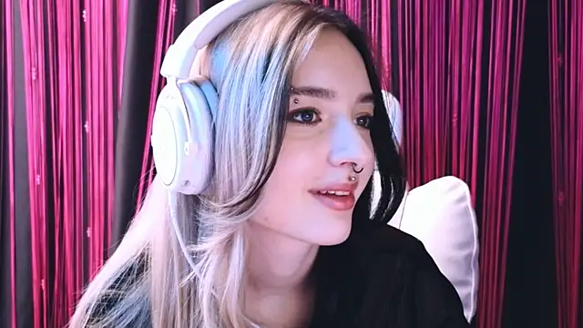 Avi Nile online show from 02-18-25, 05:42