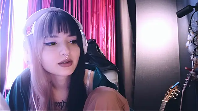 Avi Nile online show from 09-16-25, 04:35