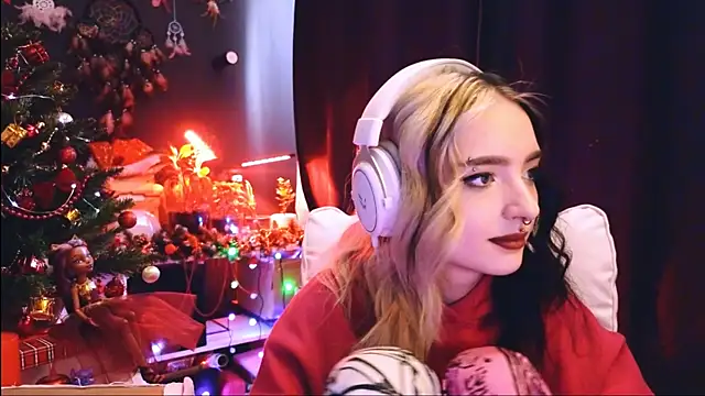 Avi Nile online show from 12-25-24, 05:37