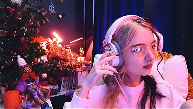 Avi Nile online show from 12-15-24, 02:08