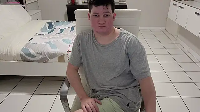 Lorenzo hernandez online show from 12-16-25, 03:38