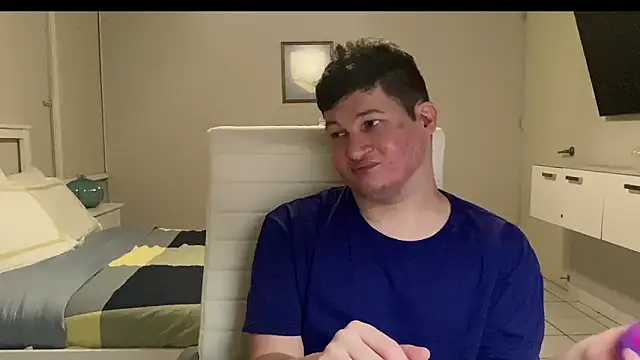 Lorenzo hernandez online show from 11-16-25, 02:16