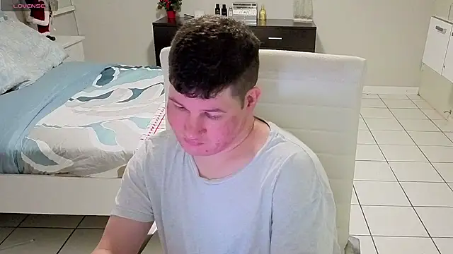 Lorenzo hernandez online show from 12-04-25, 08:52