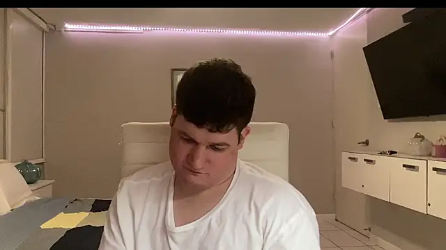 Lorenzo hernandez online show from 11-17-25, 10:03