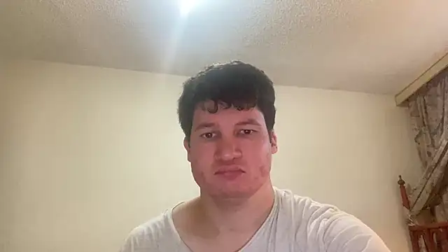 Snapshot of Lorenzo_hernandez chatting on 02-16-25, 10:11 Lorenzo hernandez online show from 02-16-25, 10:11