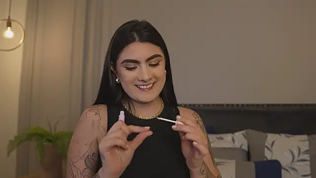 Snapshot of IrisBaker chatting on 02-10-26, 10:09 IrisBaker online show from 02-10-26, 10:09