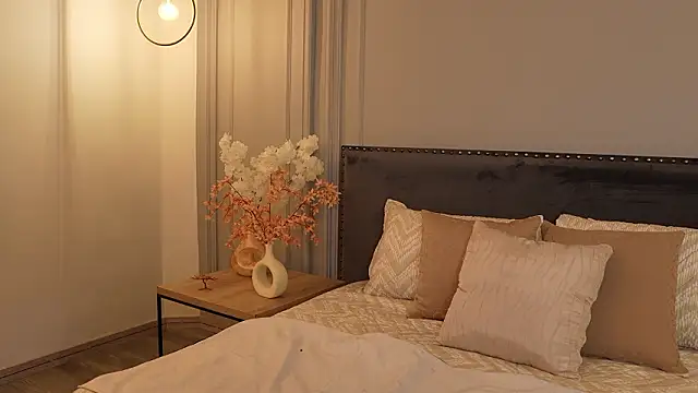 IrisBaker online show from 03-30-26, 12:01