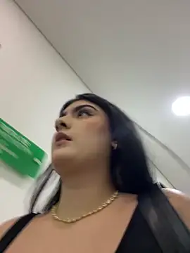 IrisBaker online show from 11-21-25, 09:03