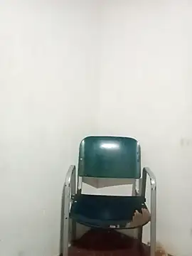 Snapshot of Mrdetonador chatting on 10-09-25, 10:21 Mrdetonador online show from 10-09-25, 10:21