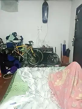 Snapshot of Mrdetonador chatting on 11-09-25, 08:51 Mrdetonador online show from 11-09-25, 08:51