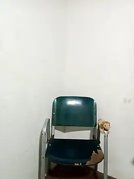 Snapshot of Mrdetonador chatting on 10-05-25, 06:26 Mrdetonador online show from 10-05-25, 06:26