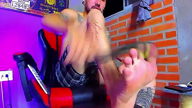 smoker445 online show from 11-23-25, 02:32