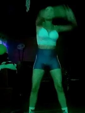 Chicavixy online show from 12-18-25, 06:29