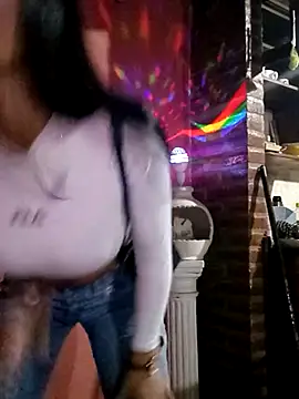 Chicavixy online show from 04-16-26, 04:35