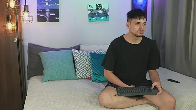 Cleoanubis- online show from 10-31-25, 06:10