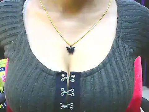 Snapshot of ishmita99 chatting on 02-08-26, 05:27 ishmita99 online show from 02-08-26, 05:27