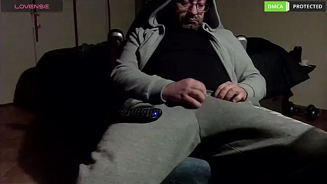 Snapshot of MultiOrgasmicLover chatting on 12-16-24, 08:37 MultiOrgasmicLover online show from 12-16-24, 08:37